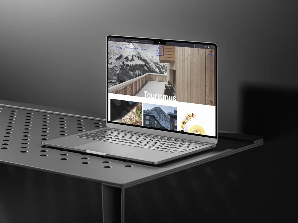 Christian Schramm Portfolio MacBook Mockup